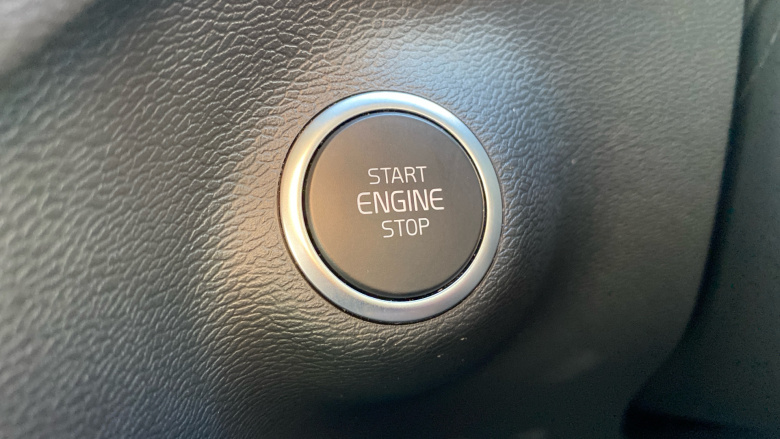 Volvo XC40 2.0 B3P Core 5dr Auto Petrol Estate